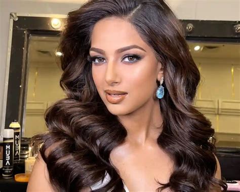 Miss Universe 2021 Harnaaz Kaur : The 70th Miss Universe 2021 life in ...
