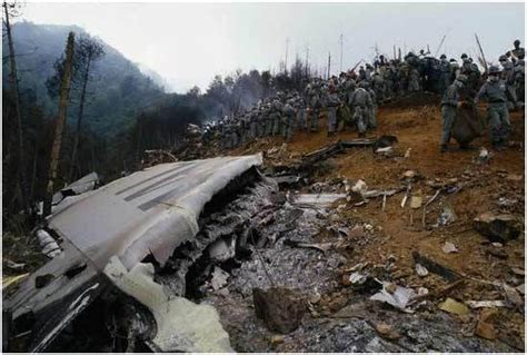 铆钉引发日本史上最惨痛空难 1984年导致520人遇难的日本航空123号航班-搜狐大视野-搜狐新闻