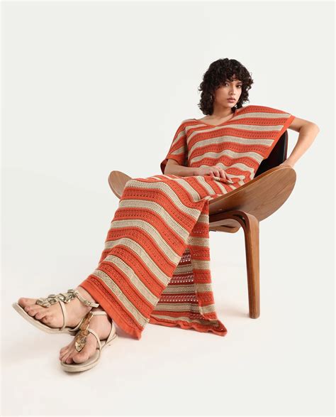 Rareism Women's Haraya Orange Cotton Fabric Short Sleeves V-Neck ...