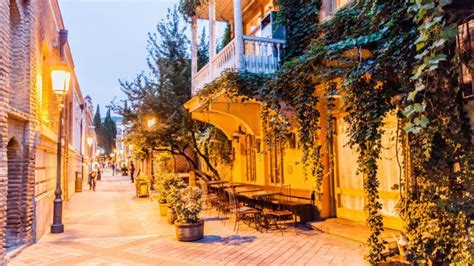 Top 10 Places to Visit in October: The Best Time to Wander