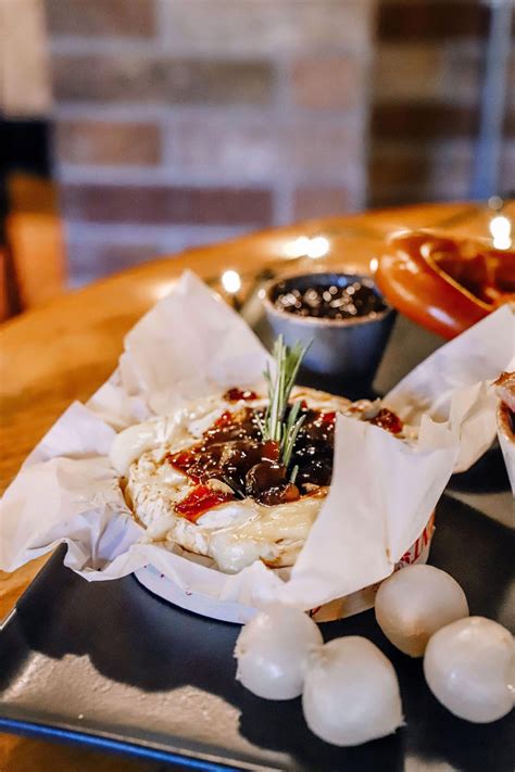 Gallery — Parkside Tavern