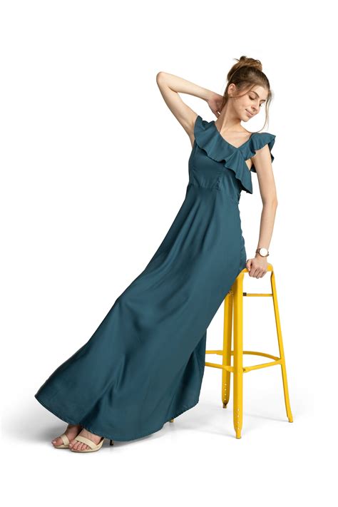 Norella Regal Dress – NIOUR FASHION