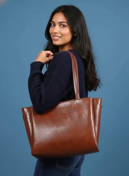 Coach Shoulder Bags - Buy Coach Shoulder Bags Online at Best Prices In ...