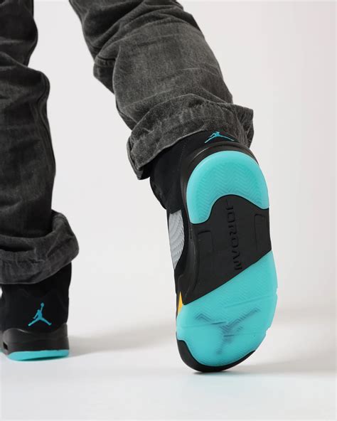 NIKE AIR JORDAN 5 AQUAが1/21に国内発売予定【販売店舗掲載中】 | God Meets Fashion