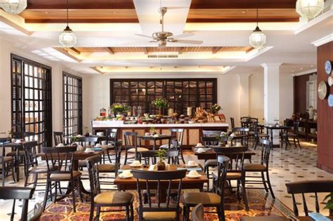 MENOREH RESTAURANT, Borobudur - Menu, Prices & Restaurant Reviews ...