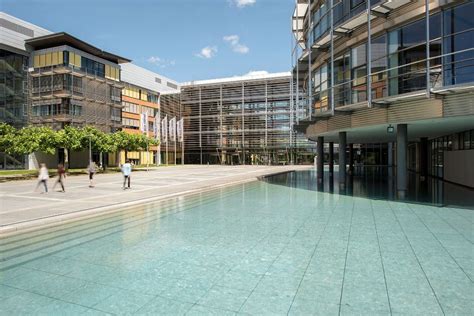 HUK-COBURG Office Photos