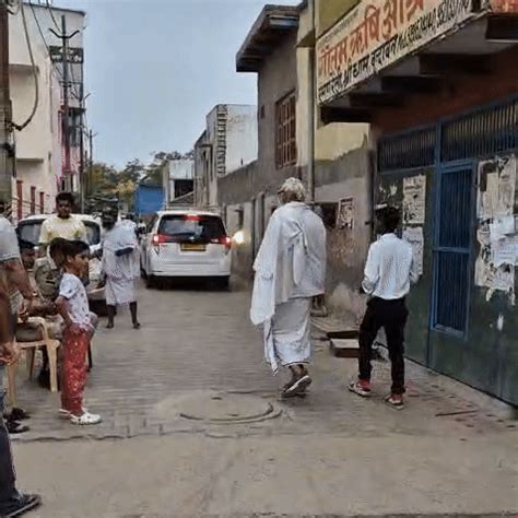 Virat Kohli visits Vrindavan after Test cricket retirement announcement