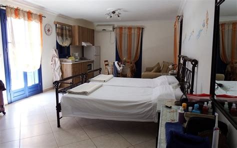 YIALOS VILLAGE STUDIOS (Lefkos, Kárpathos) - Apartment Reviews & Photos ...