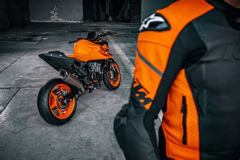 KTM 990 的图像结果