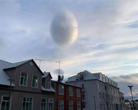Egg-shaped cloud that appeared in Iceland disappoints alien enthusiasts ...