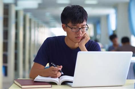 就业中心举办辅导员职业生涯规划与就业指导能力提升项目培训 - 招生就业 - 重庆大学新闻网