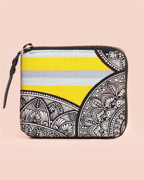 Small Bifold Wallet with Zipper Layered Light – Zipper Closure | Kalankit