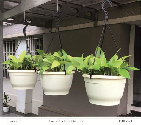 Tuka 25cm Round Hanging Plastic Pot – Hug A Plant