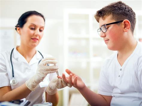 Diabetes Symptoms: डायबिटीज रोगियों की त्वचा पर दिखते हैं ये लक्षण ...