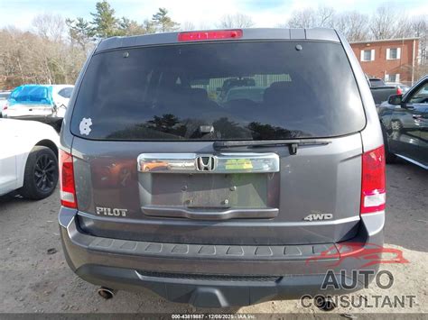 2015 Honda PILOT EX Gasoline - 5FNYF4H49FB006535