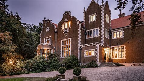 Olveston Historic Home | Activities & Day Trips in Dunedin, New Zealand