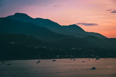 Sunset Beyond the Forest Mountains | The sun sets on the far side of ...
