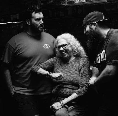 About the Sandpiper Lounge