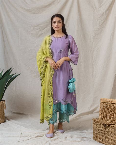 Designer Ethnic Dresses for Women Online at Naaz by Noor – Naaz By Noor