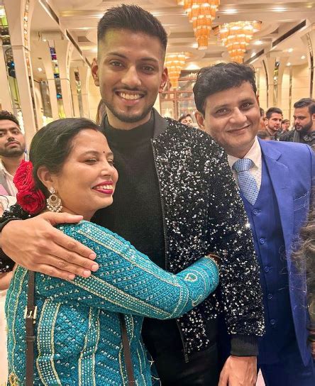 Tech Burner (Shlok Srivastava) Net Worth 2023 | Hairstyle, Mobile Skin ...