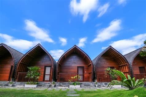 Sekar Arum Riverside Resort Pool: Pictures & Reviews - Tripadvisor