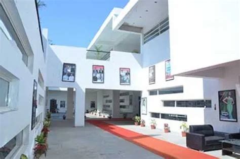 AAFT University of Media and Arts Raipur Campus: Photos, Virtual Tour