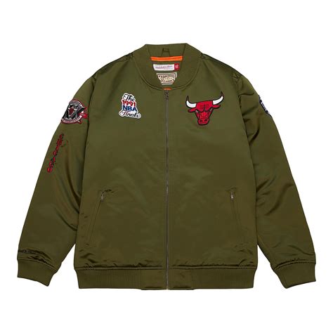Chicago Bulls Mitchell & Ness Satin Bomber Jacket – Official Chicago ...