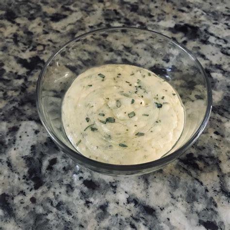 Easy Bearnaise Sauce Recipe
