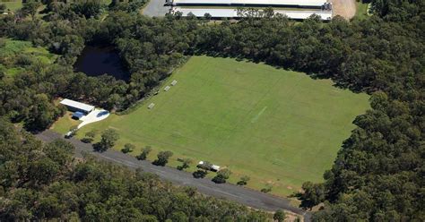 D G Stolz Sportsfield 的图像结果