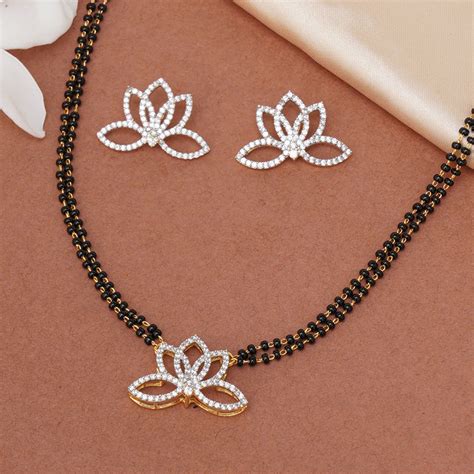 Sparkling Essentials Floral Beaded Mangalsutra Set – VOYLLA