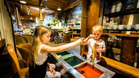 Byrkjedalstunet Lys | Shops | Dirdal | Norway