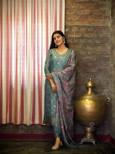 Buy Designer Sarees,Fabrics & Unstitched Suits Online|Geetha Creation