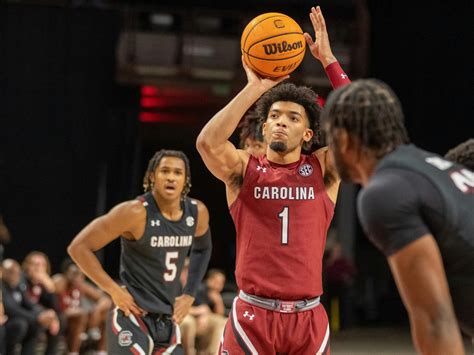 PHOTOS: Men's basketball team hosts Garnet & Black Madness - The Daily ...