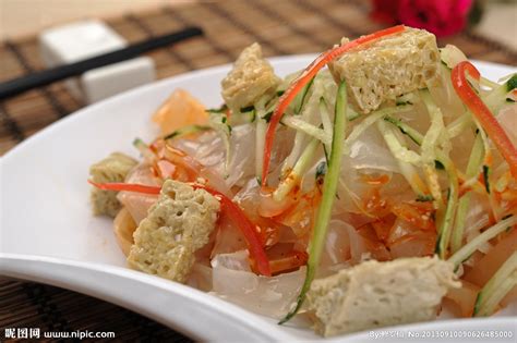 夏季餐桌，凉菜最受欢迎，分享12道东北凉菜做法，开胃又好吃下饭_黄瓜