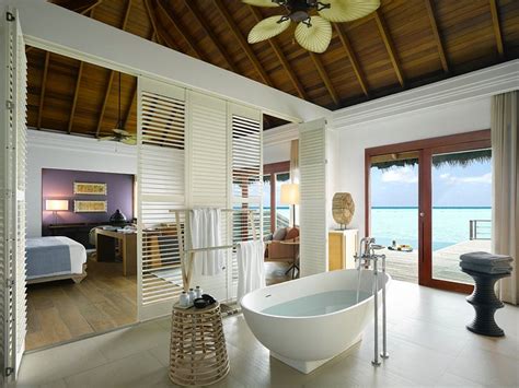 DUSIT THANI MALDIVES (Mudhdhoo) - Resort Reviews, Photos, Rate ...