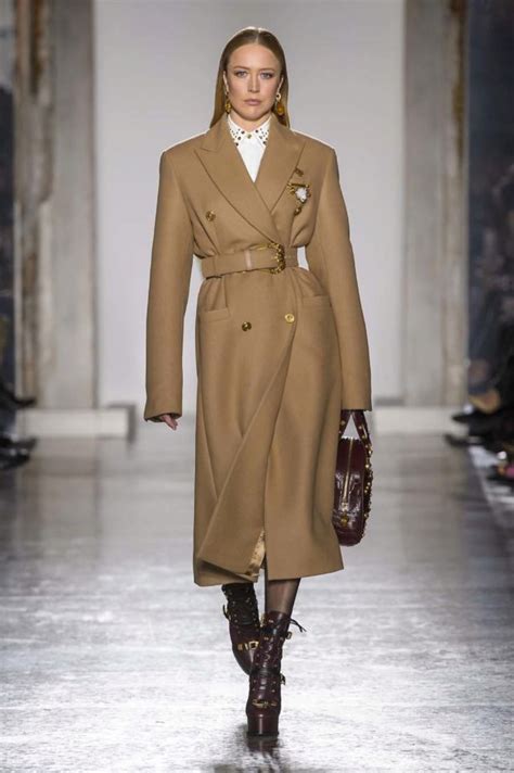 Abrigos en on sale sfera 2019