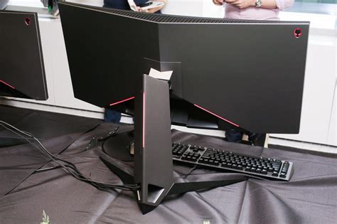Dell and Alienware update their gaming gear for fall - CNET
