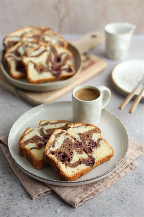 Mramorni kolač sa višnjama - Mystic Cakes