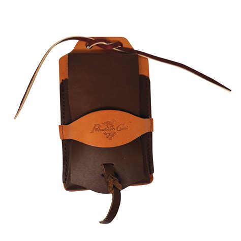 CWC Regina Phone Case 的图像结果