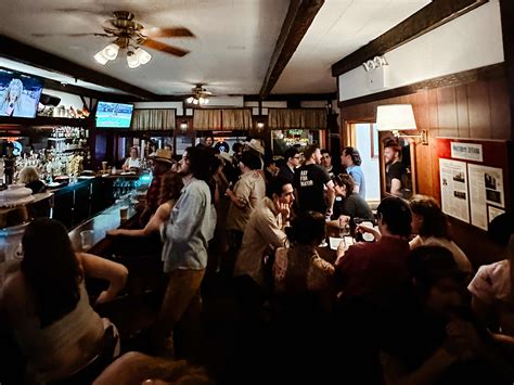 Gotscheer Hall - Review - Ridgewood - New York - The Infatuation
