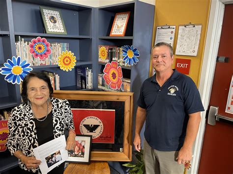 Dolores Huerta Visits Lennox – Photos – Lennox School District
