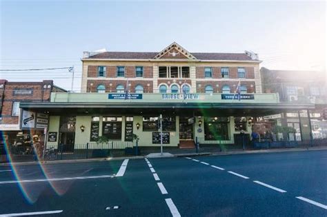 THE BRIDGEVIEW HOTEL - ACCOMMODATION (Willoughby) - Hotel Reviews ...
