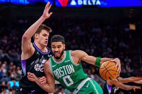 Is Jayson Tatum playing tonight vs the Sacramento Kings? Latest update ...