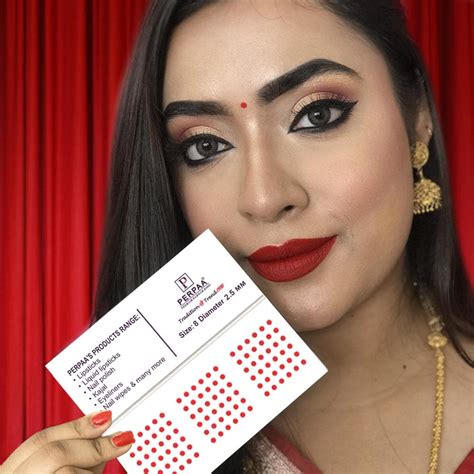 PERPAA Premium Velvet Sticker Kumkum Bindi Box of 15 Flaps - Pottu for ...