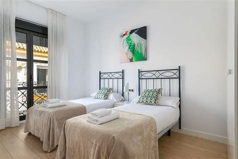 HOLIDAY RENTALS TEMPA MUSEO (Seville) - Apartment Reviews, Photos, Rate ...