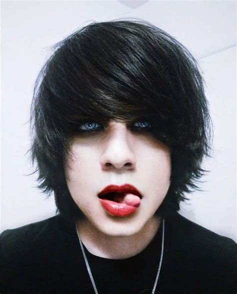 40+ Best Emo Hairstyles For Guys To Fit Your Edgy Personality | Emo ...