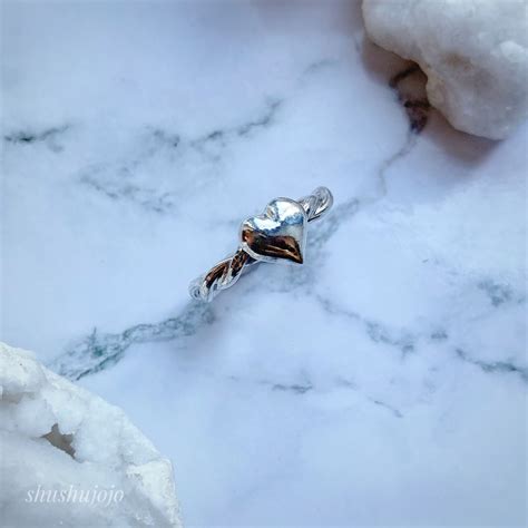 silver heart twist ring | ShuShu and JOJO