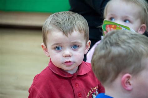 Happy Feet Nursery Mini Memphis room for 18 months to 3 years old