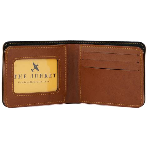 Classy Box for Him – The Junket