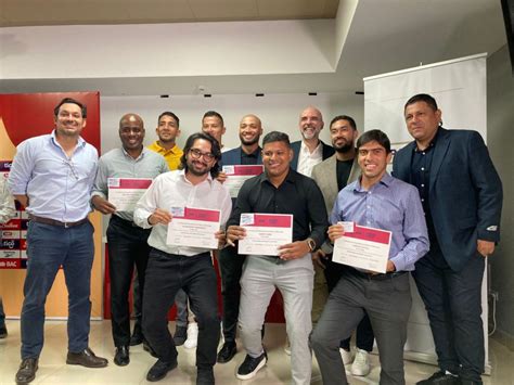 ¡Finalizó con éxito el Curso de Licencia C de Entrenadores de Fútbol en ...